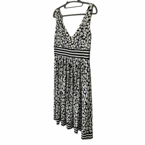 NWT Maggy London Black & White Sleveless Dress - Picture 2 of 12